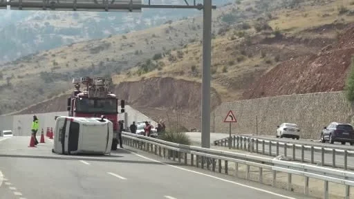 Batman'da sürücü, takla atan otomobilden burnu bile kanamadan çıktı