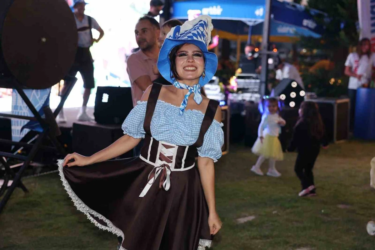 Marmaris'te sonbahar festivali: Yat Limanı'nda Oktoberfest coşkusu 3