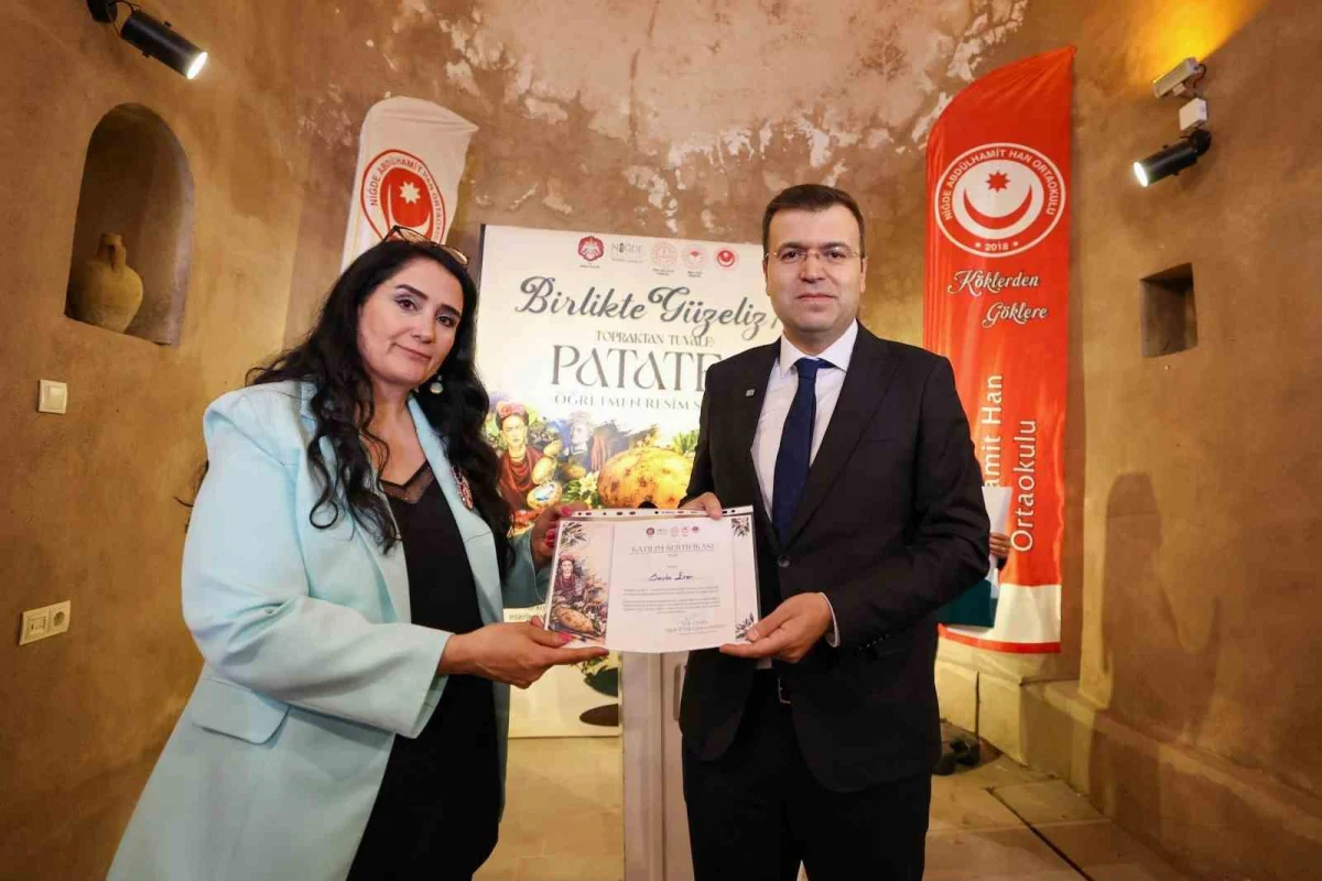 Niğde'de 81 ilden öğretmenler patatesi tuvale taşıdı 3