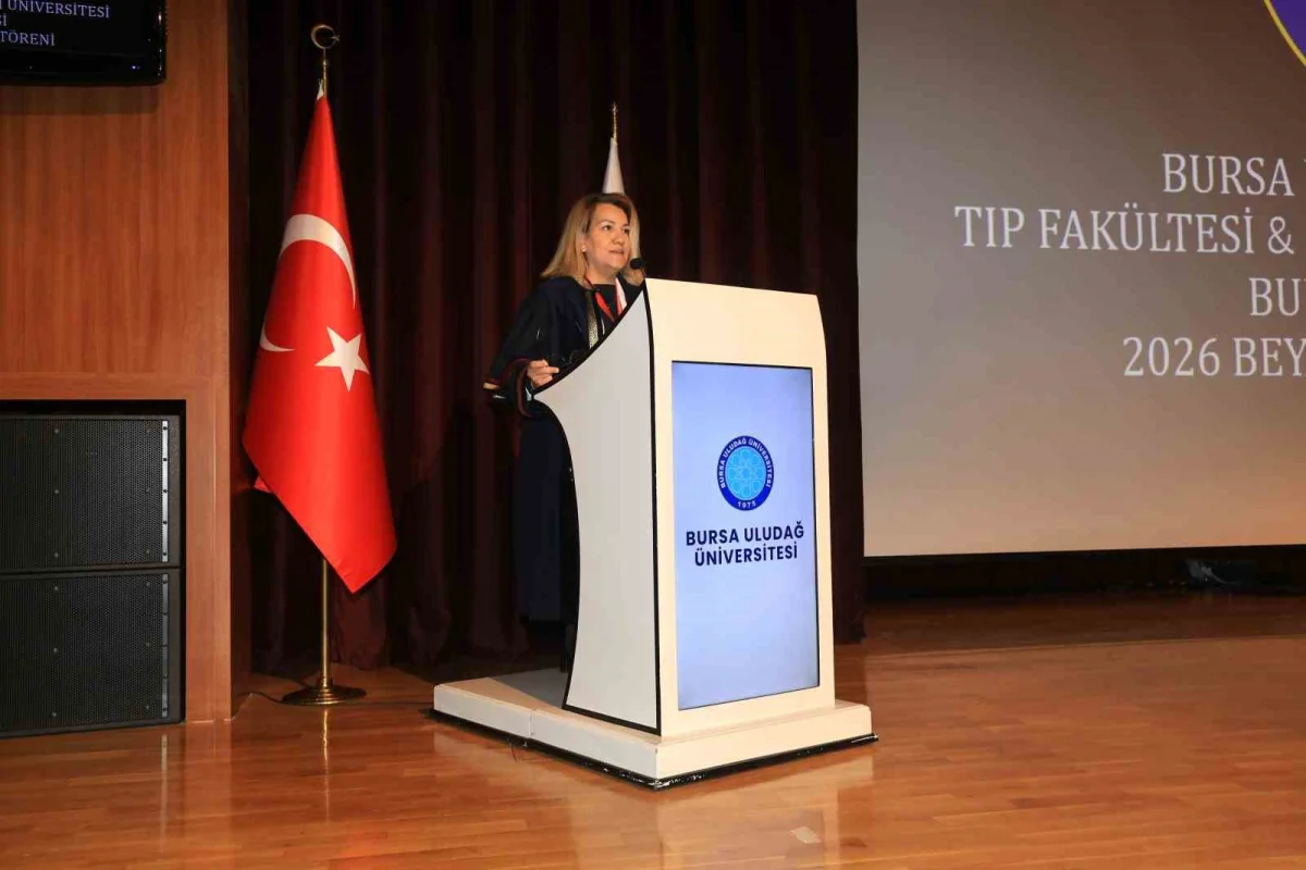 BUÜ Tıp Fakültesinde beyaz önlük heyecanı: Hekim adayları ilk adımı attı 2