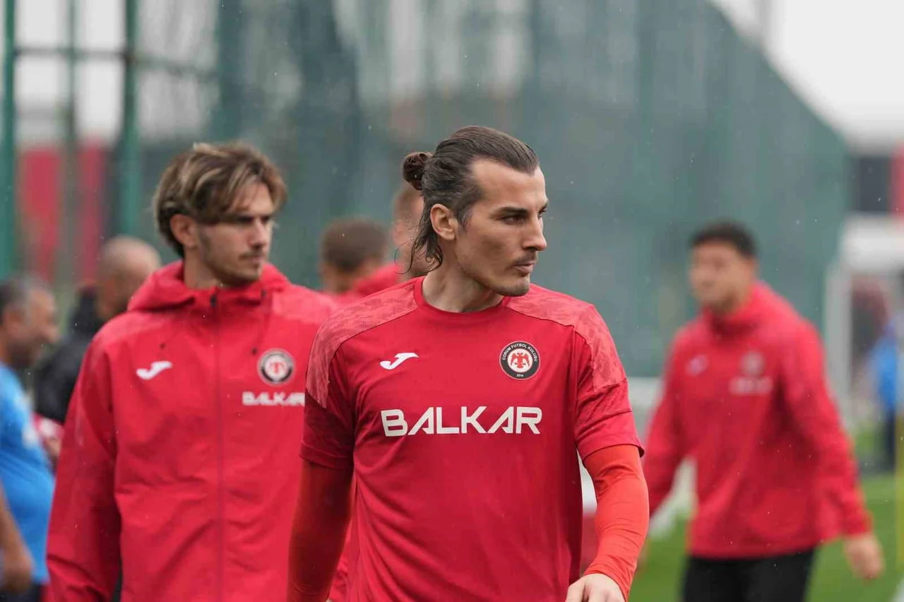 ÇORUM FK, TRENDYOL SÜPER LİG'İN 8. HAFTASINDA RİZESPOR KARŞILAŞMASININ HAZIRLIKLARINA DEVAM...