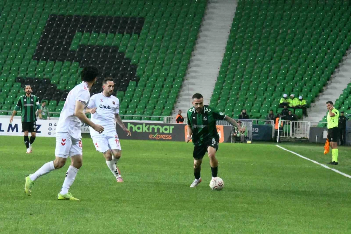 Sakaryaspor evinde Erzincanspor'a 3-1 boyun eğdi 1