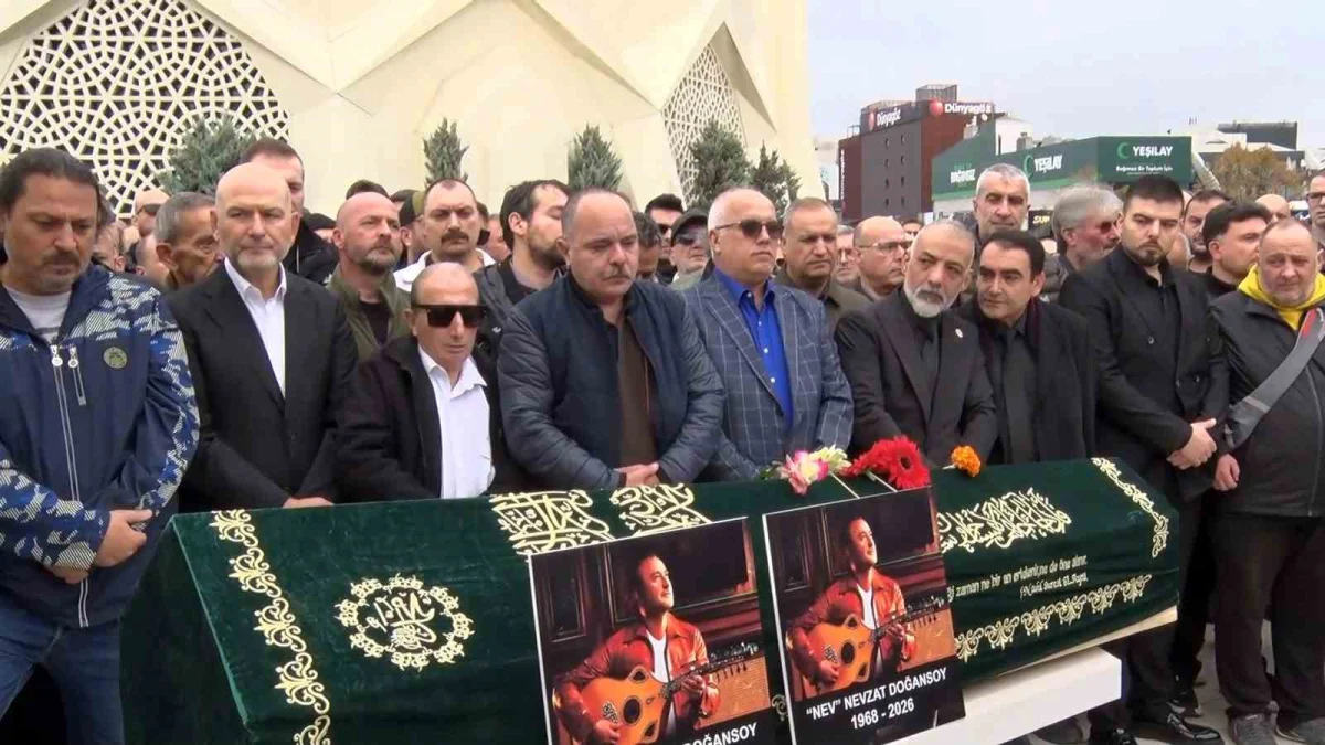 Müzisyen Nev son yolculuğuna uğurlandı 2