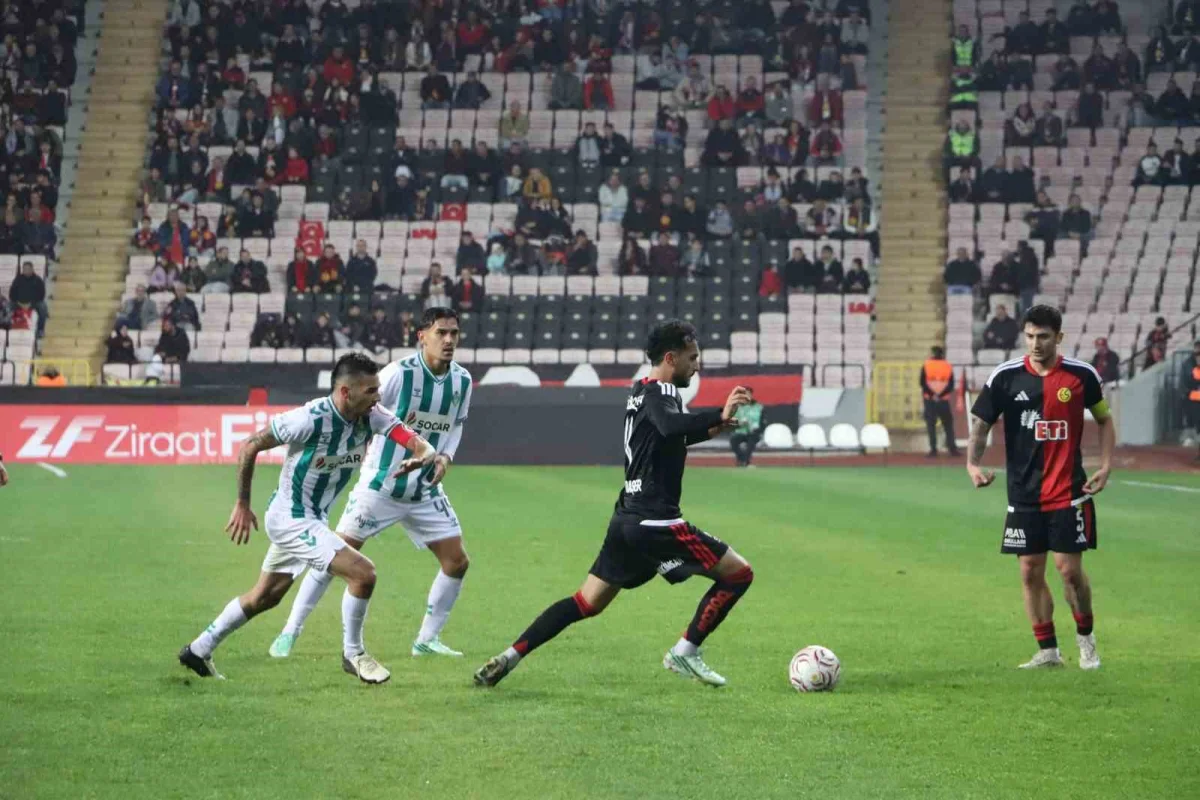Ziraat Türkiye Kupası'nda Eskişehirspor, Iğdır FK'yı 1-0 mağlup etti 3