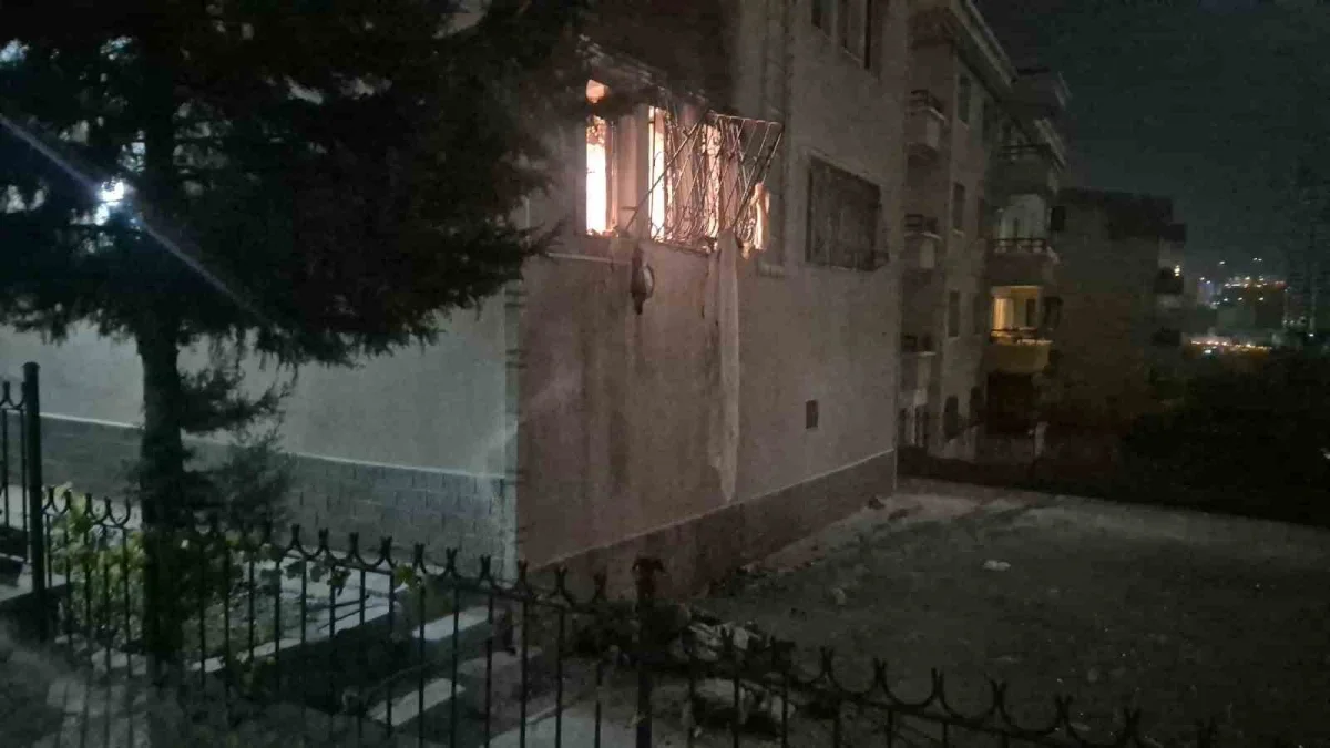 Ankara'da bir dairede doğal gaz patlaması yaşandı 2