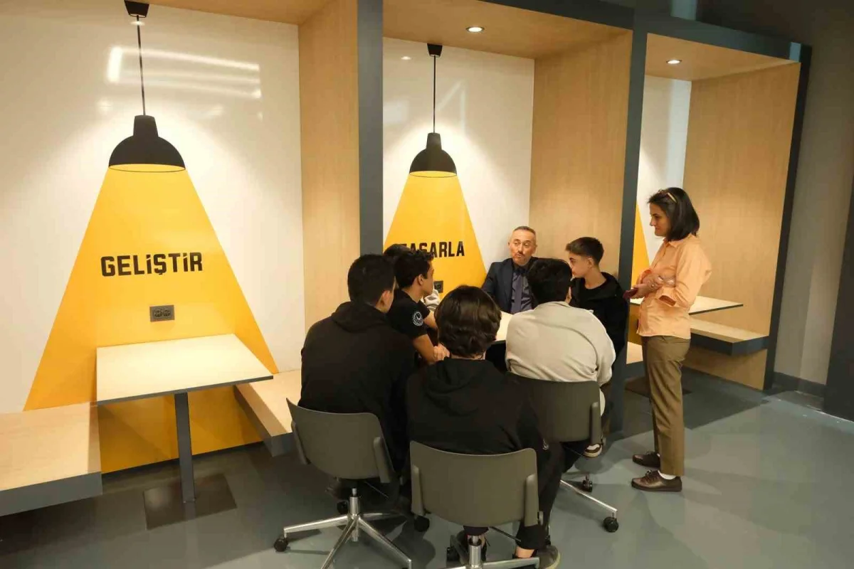 Balıkesir Üniversitesinde milli teknoloji ve güçlü gelecek söyleşisi 4