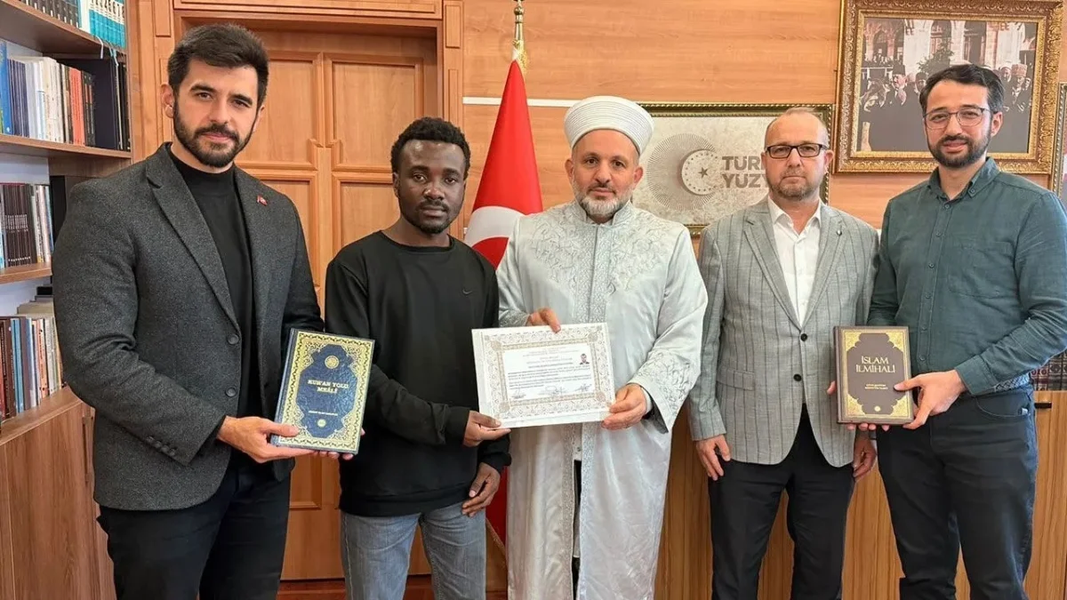 Bolu'da Kongolu üniversite öğrencisi Müslüman oldu: Osman ismini aldı 3