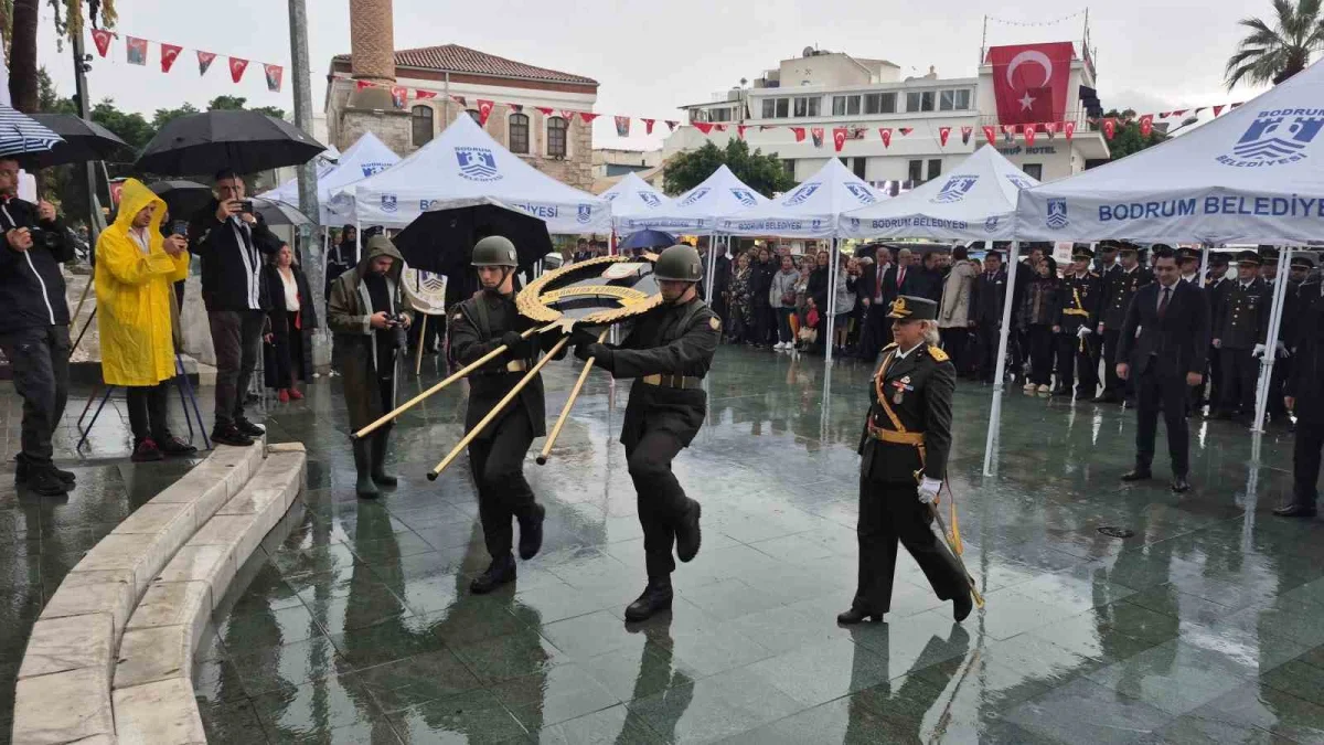 Bodrum'da Cumhuriyet Bayramı coşkusu törenle başladı 3