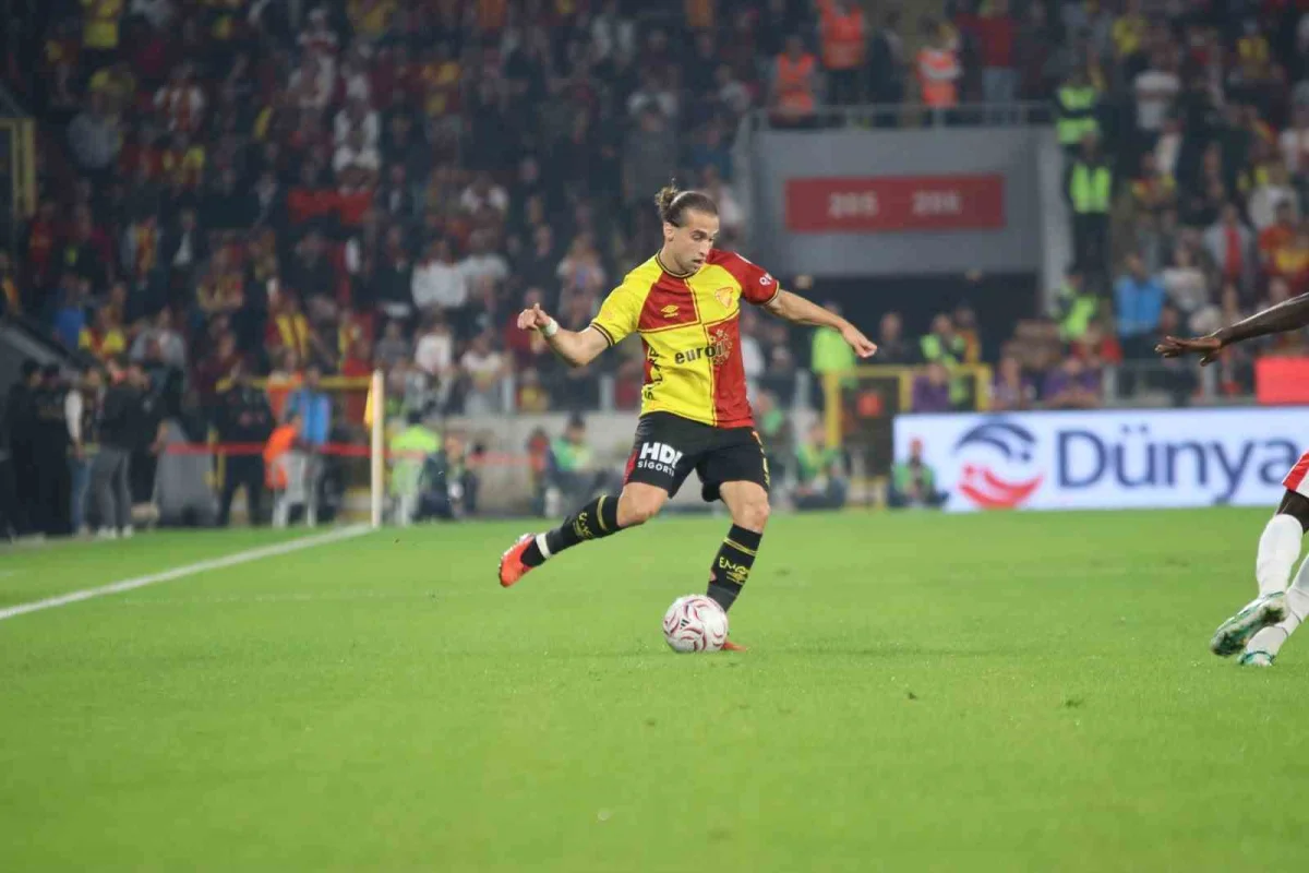 Göztepe ilk yarıyı Çorum FK karşısında iki golle önde kapattı 5