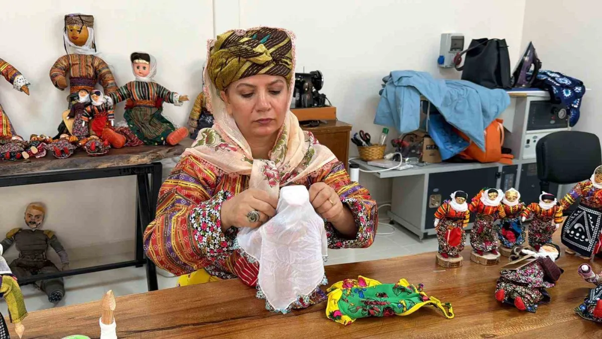 Anneannesinin hatırasını 'Besi Bebekleri' ile dünyaya taşıyan Adıyamanlı usta yılın ahisi oldu 4