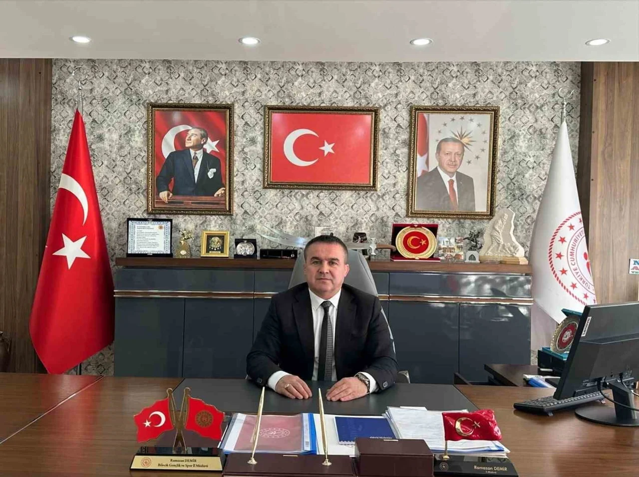 BİLECİK’TE SPORCU ALIMI BAŞLIYOR BİLECİK GENÇLİK VE SPOR İL MÜDÜRÜ RAMAZAN DEMİR