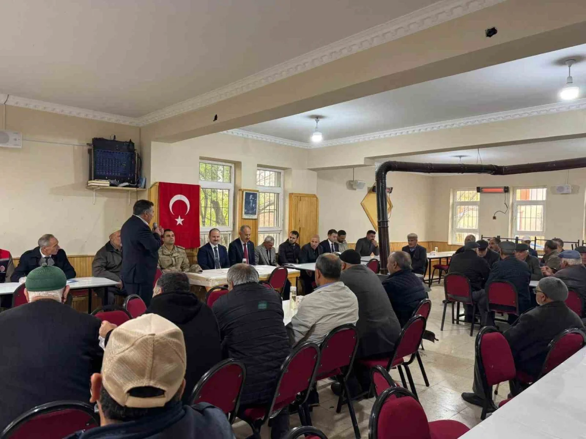 Arpaçay Kaymakamı Güvenç Atçılar Köyü'nde vatandaşların taleplerini dinledi 4