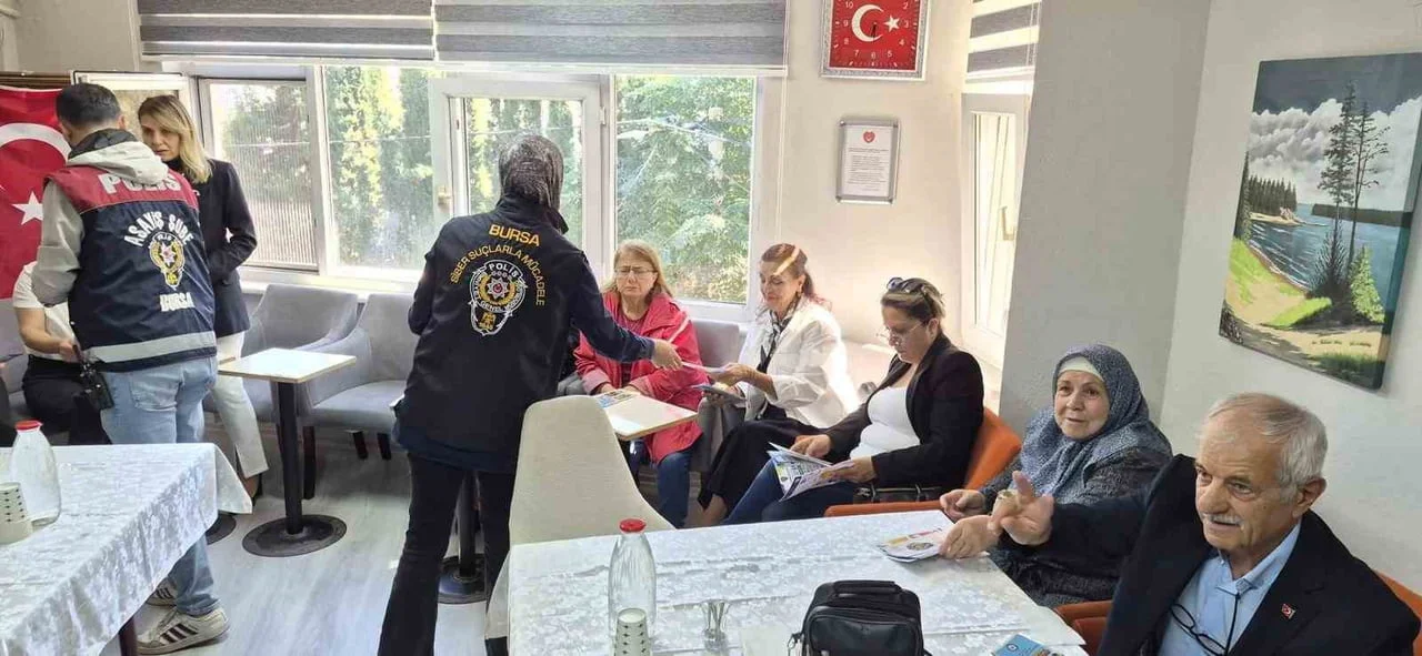 BURSA EMNİYET MÜDÜRLÜĞÜ SİBER SUÇLARLA MÜCADELE ŞUBE MÜDÜRLÜĞÜ TARAFINDAN SİBERAY FARKINDALIK...