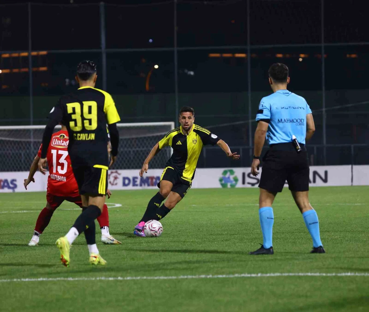 Aliağa FK sahasında 68 Aksaray Belediyespor'u mağlup etti 2