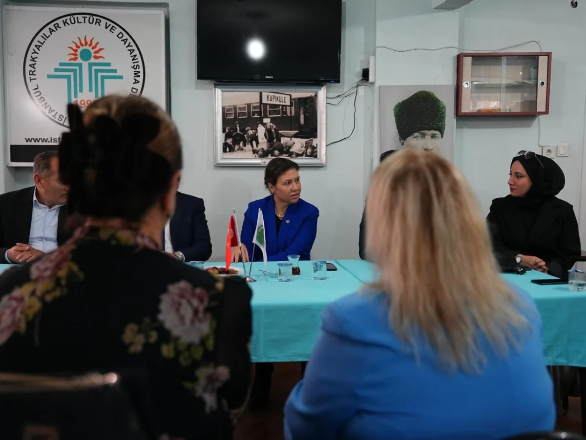 AK Parti İstanbul milletvekilleri üç ilçede sahadaydı: Selden etkilenen Ayazağa da ziyaret edildi 2