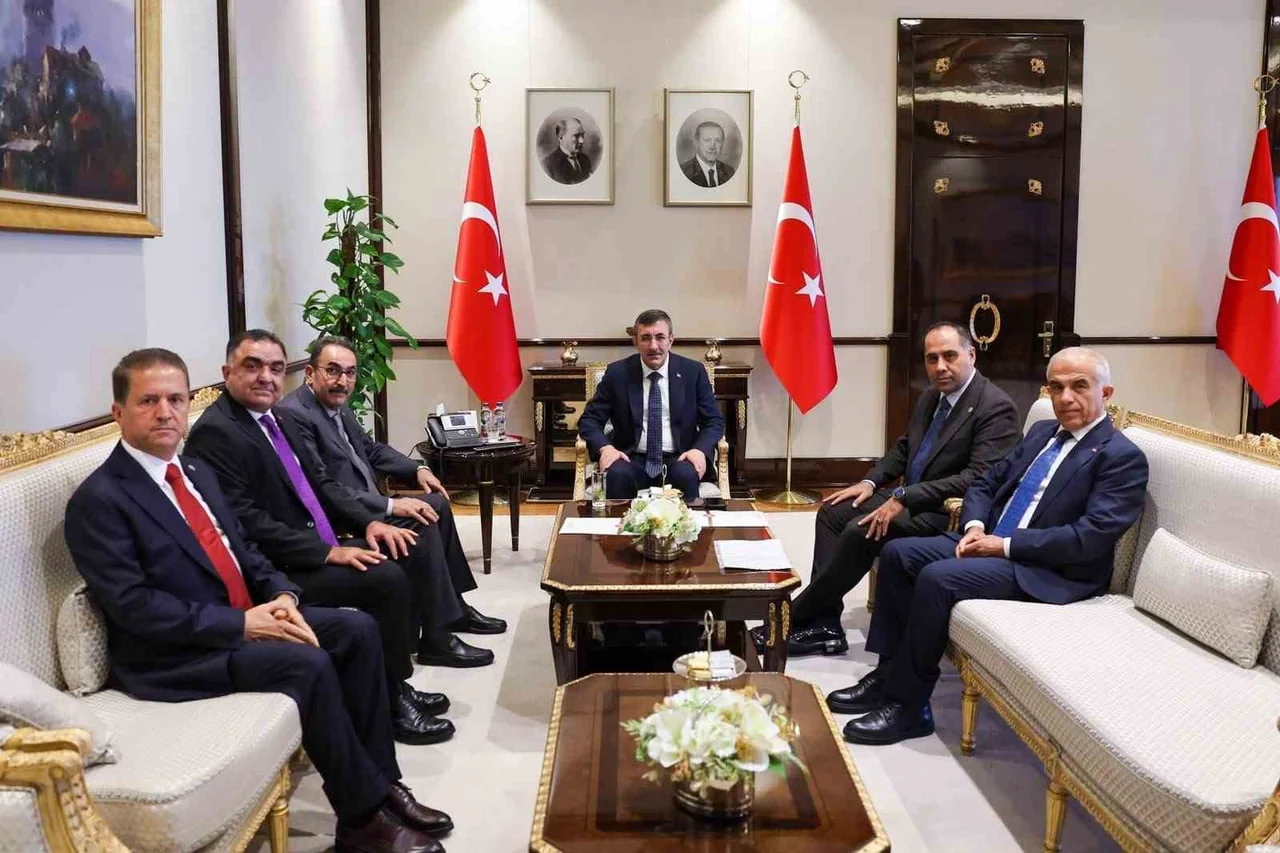 TÜRKİYE’NİN EN ÖNEMLİ NARENCİYE ÜRETİM MERKEZLERİNDEN ADANA’DA SEKTÖR TEMSİLCİLERİ, YAŞADIKLARI...