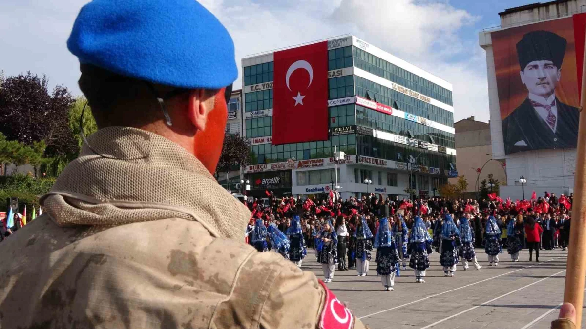 Yozgat'ta Cumhuriyet Bayramı her yaştan vatandaşın katılımıyla kutlandı 3