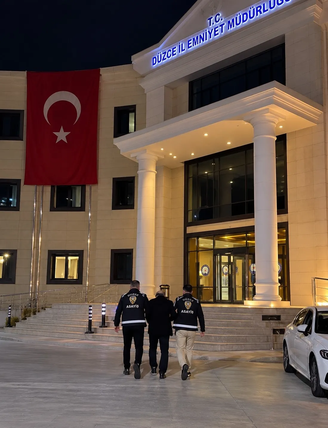 14 yıldır aranan firariyi emekli maaşı ele verdi 3