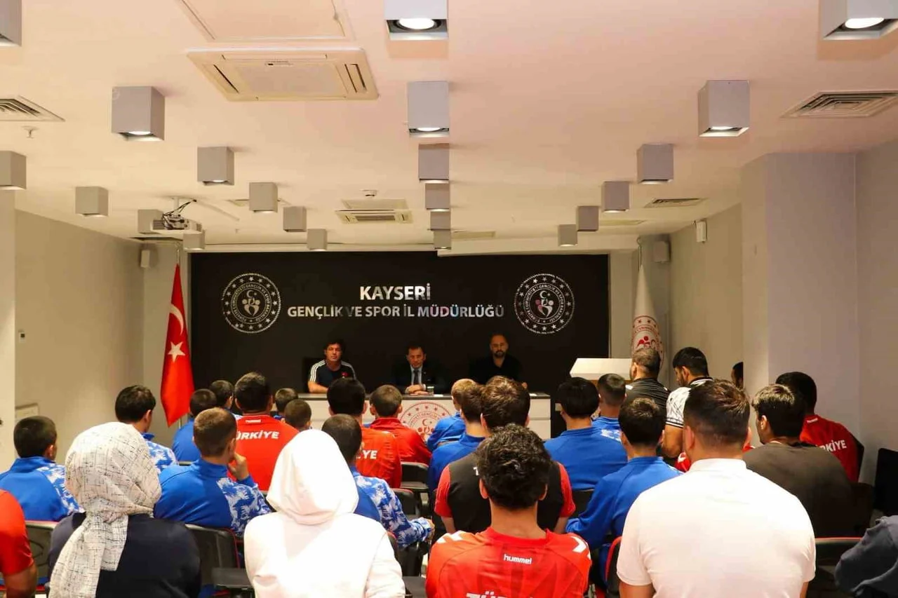 KAYSERİ GENÇLİK VE SPOR İL MÜDÜRÜ ALİ İHSAN KABAKCI, SPORCU EĞİTİM MERKEZİ (SEM) VE TÜRKİYE...
