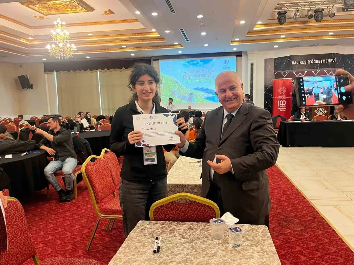 Burhaniyeli lise öğrencileri çevre konulu bilgi yarışmasında Balıkesir ikincisi oldu 2