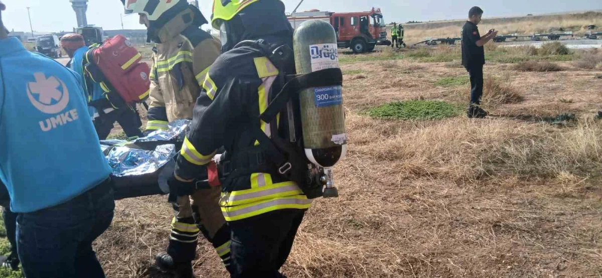 Şanlıurfa GAP Havalimanı'nda yangın ve kurtarma tatbikatı 3