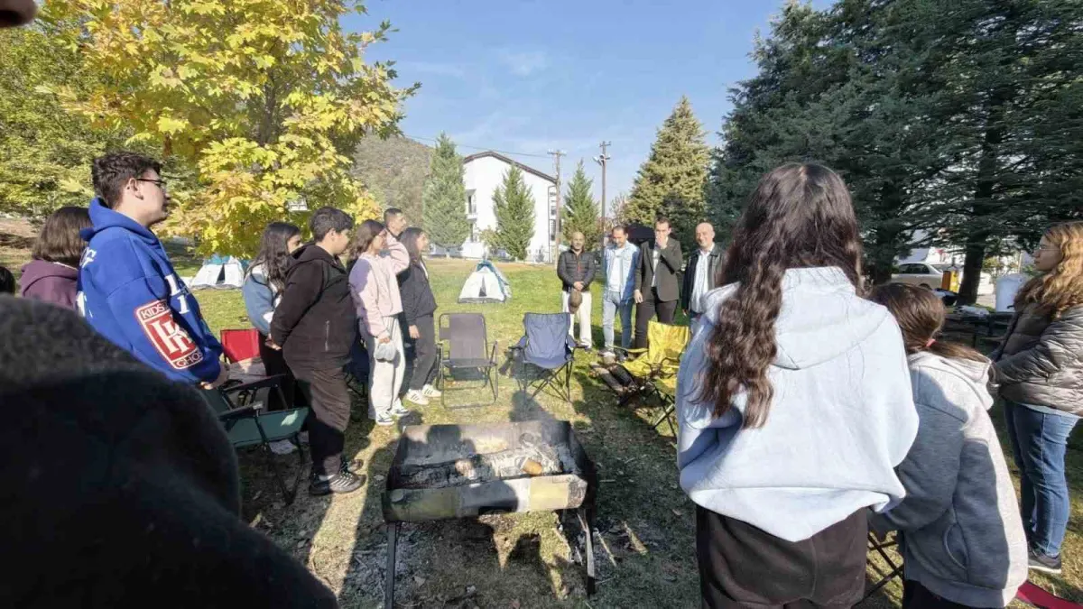 Hisarcık'ta LGS maratonundaki gençlere moral ziyareti 5