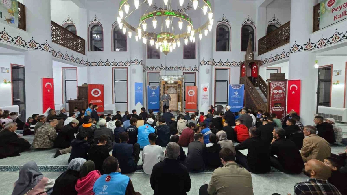 Doğanşehir'de cami-aile buluşması: Uzmanlar birçok alanda bilgilendirdi 3