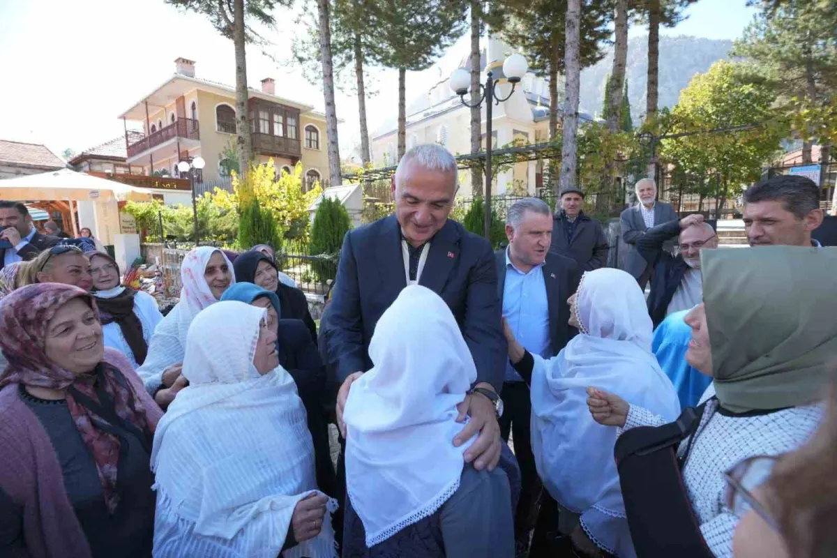 Bakan Ersoy memleketi İbradı'da iki yeni eserin açılışını yaptı 5