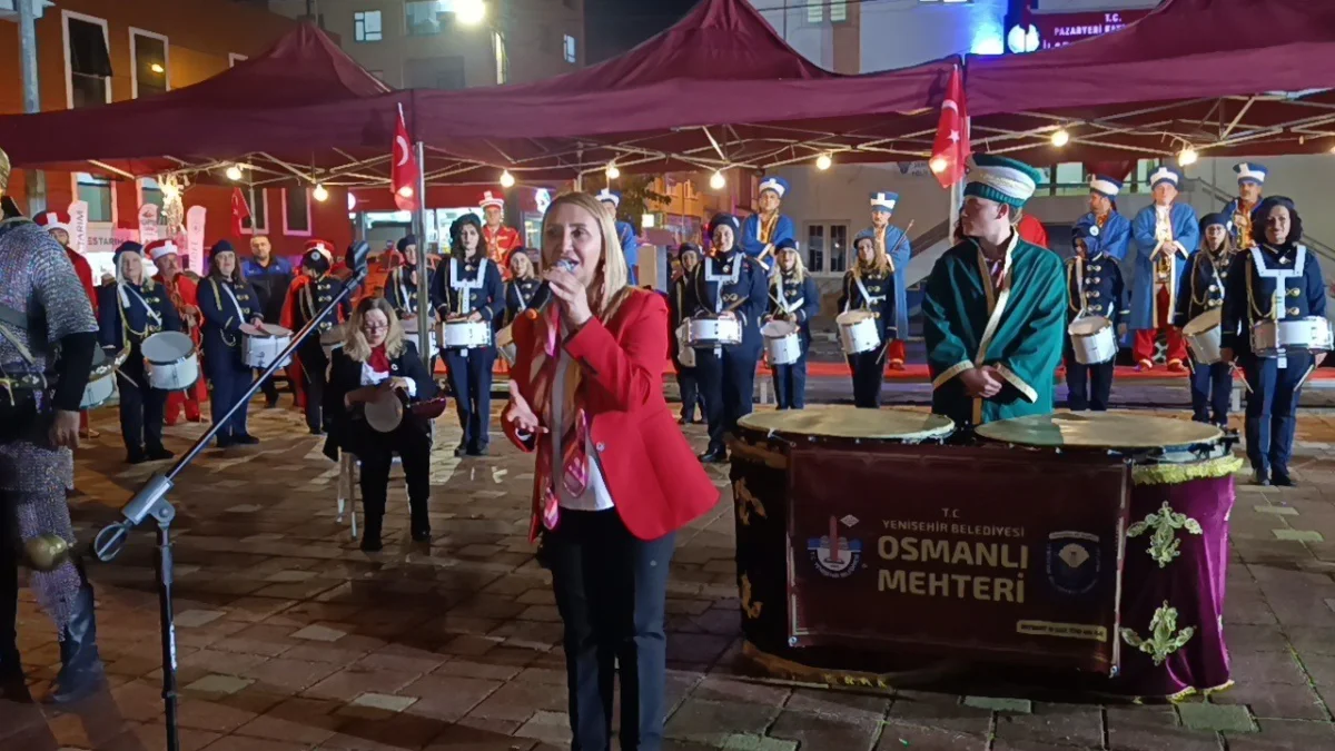 Pazaryeri'nde Cumhuriyet Yürüyüşü kadın bando takımının performansıyla kutlandı 4