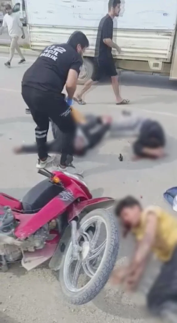Hatay'da motosiklet tıra çarptı: 16 yaşındaki sürücü hayatını kaybetti 2