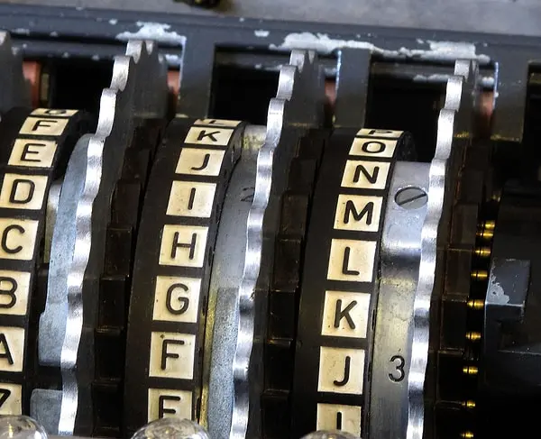Almanların kırılamaz sandığı Enigma şifreleri, Bletchley Park'ta çözüldü.
