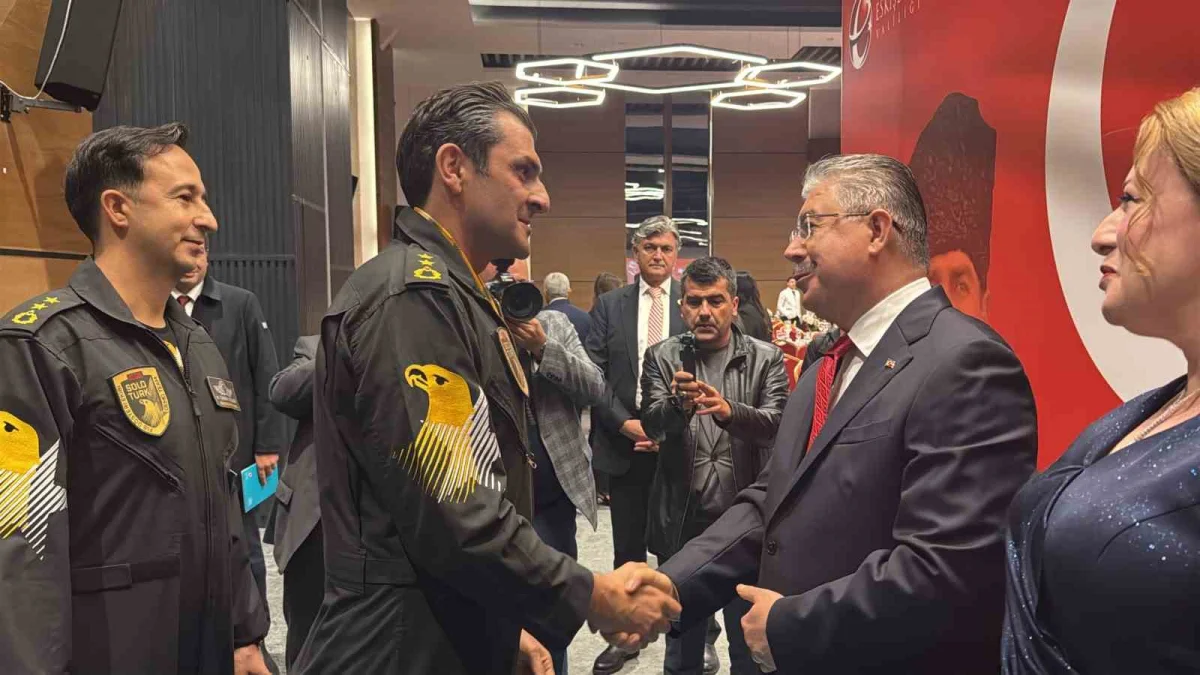 Eskişehir'de Cumhuriyet'in 103. yıl dönümü resepsiyonla kutlandı 3