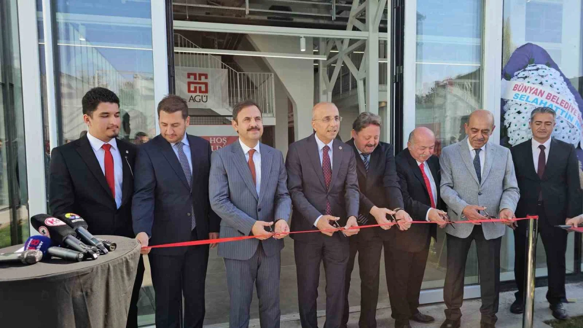 Kayseri'de üniversite öğrencisi kampüsün fabrika geçmişini sergiledi 2