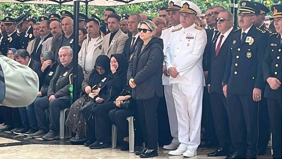Antalya'da vefat eden Muratpaşa kaymakamı İhsan Kara için resmi tören düzenlendi 3