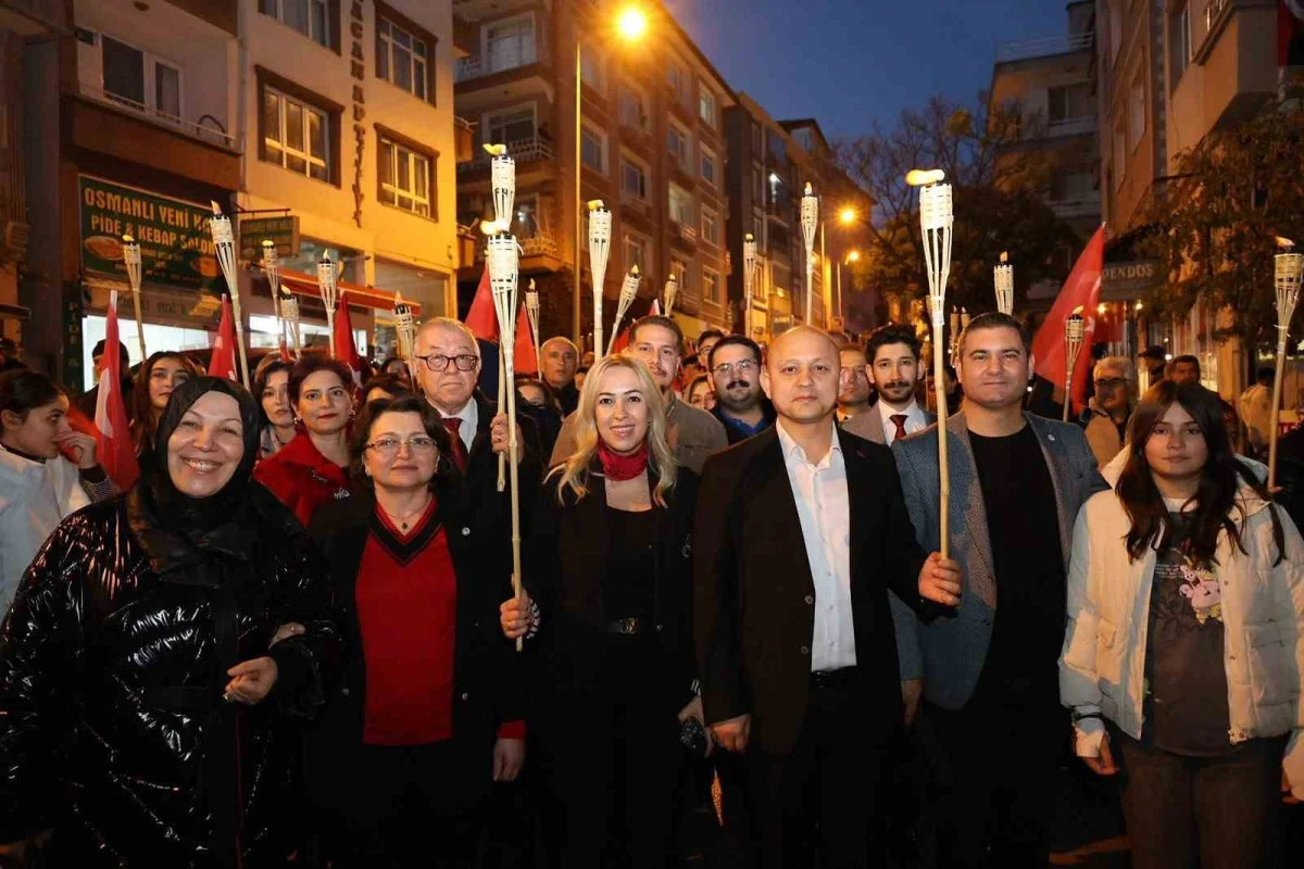 Kırıkkale’de Cumhuriyet’in 103. yılı fener alayı ve konserle kutlandı 2