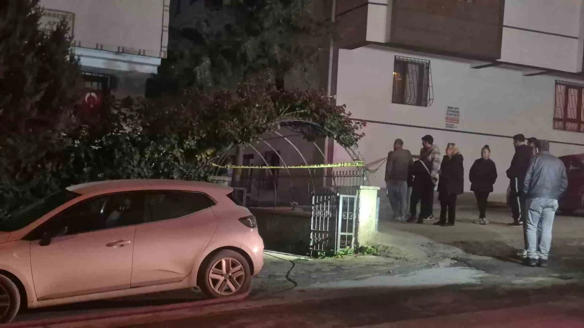 Ankara'da bir dairede doğal gaz patlaması yaşandı 5