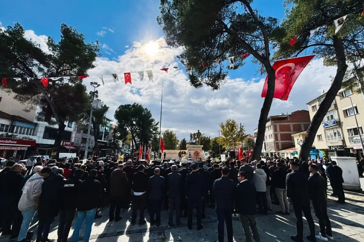 Çivril’de 29 Ekim Cumhuriyet Bayramı kutlamaları törenlerle başladı 5