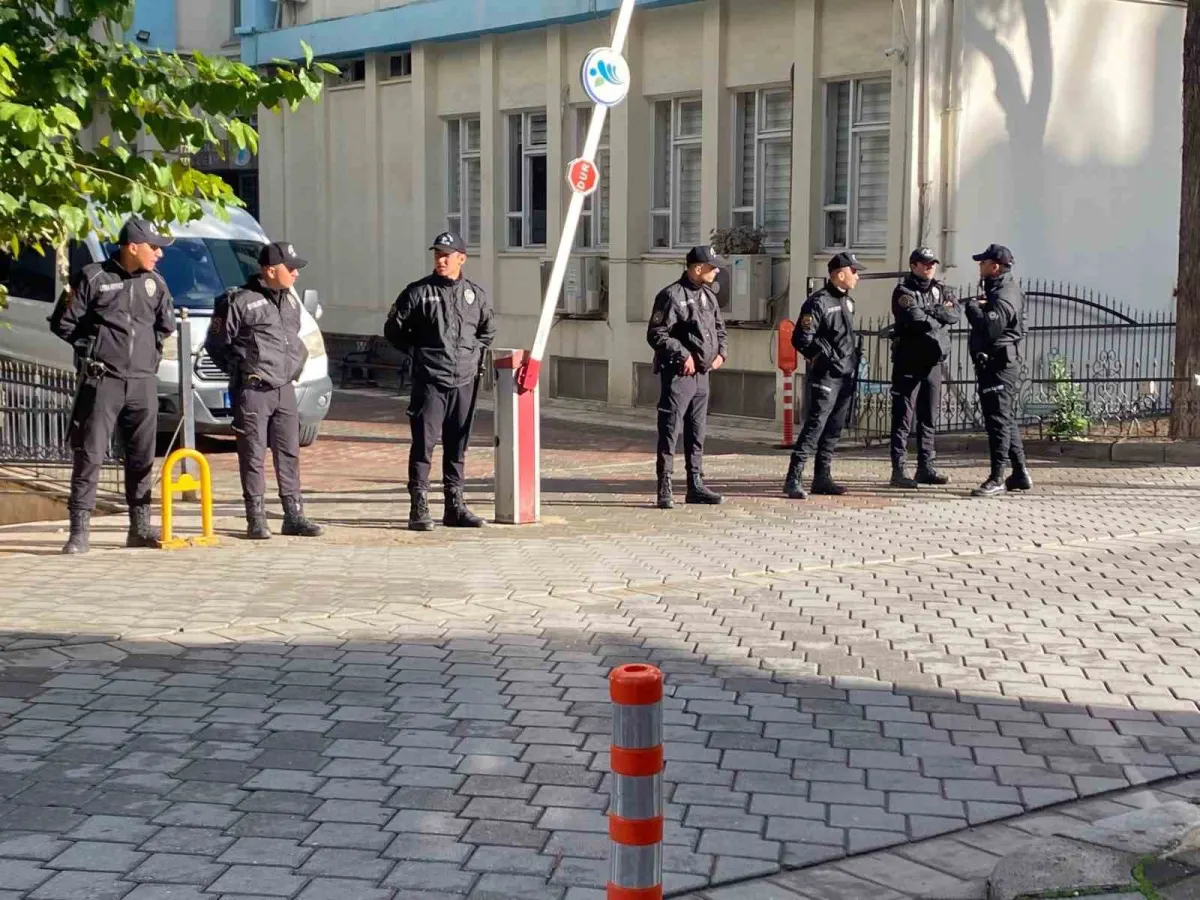 Merkezefendi Belediyesi operasyonunda 3 şüpheli mahkemeye sevk edildi 1