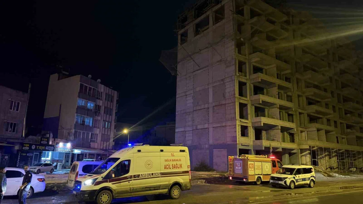 Adıyaman'da üst geçitten defalarca atlamak isteyen kişi bu kez inşaata çıktı 4