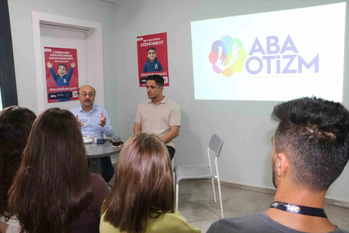 Diyarbakır'da otizm buluşması: Uzmanlar ve aileler bir araya geldi 2