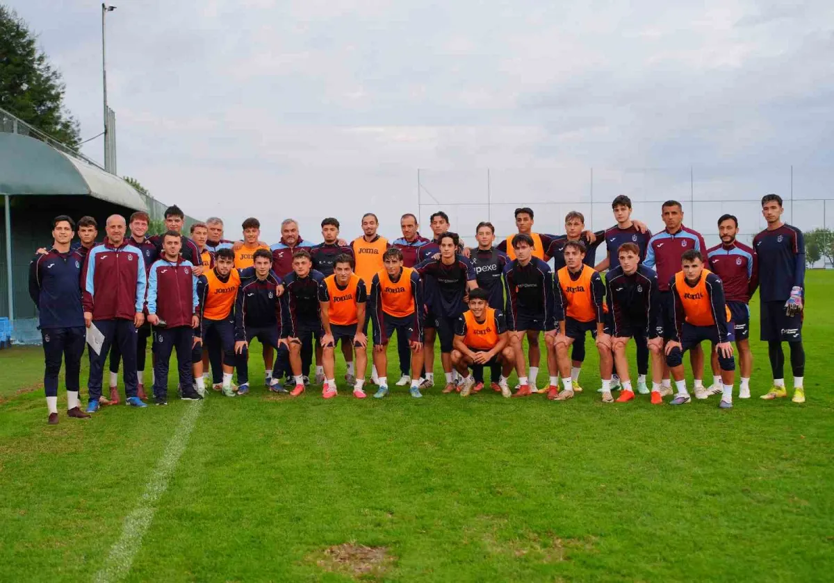 Thomas Reis'ten Trabzonspor U19 takımına ziyaret ve A takım mesajı 2