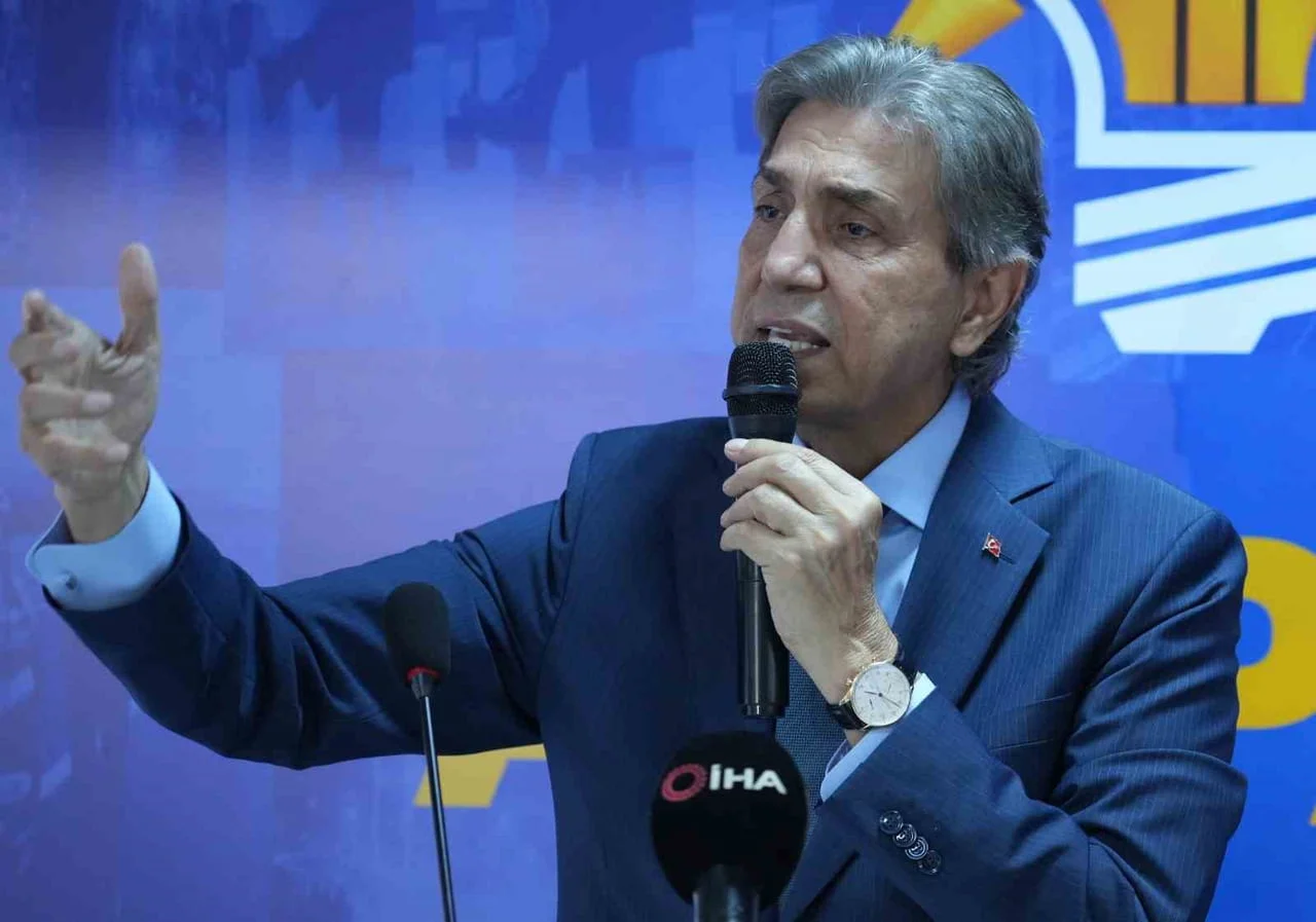 AK PARTİ GENEL BAŞKAN YARDIMCISI MUSTAFA DEMİR