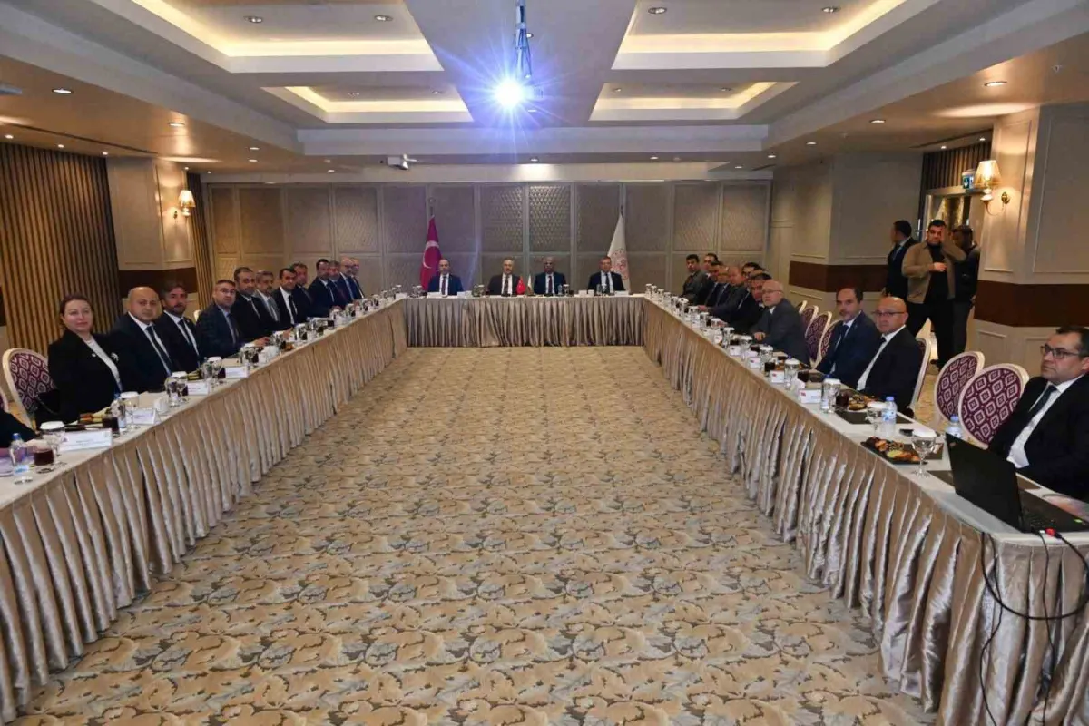 Karahayıt'a doğalgaz arzında hedef 30 Aralık 2026: Termal kaynaklar için de önlem alındı 3