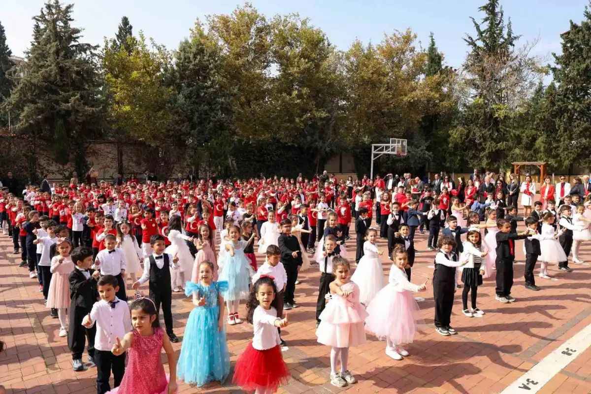 Gaziantep'te GKV öğrencileri 103. yıl dönümünü kortejle kutladı 1