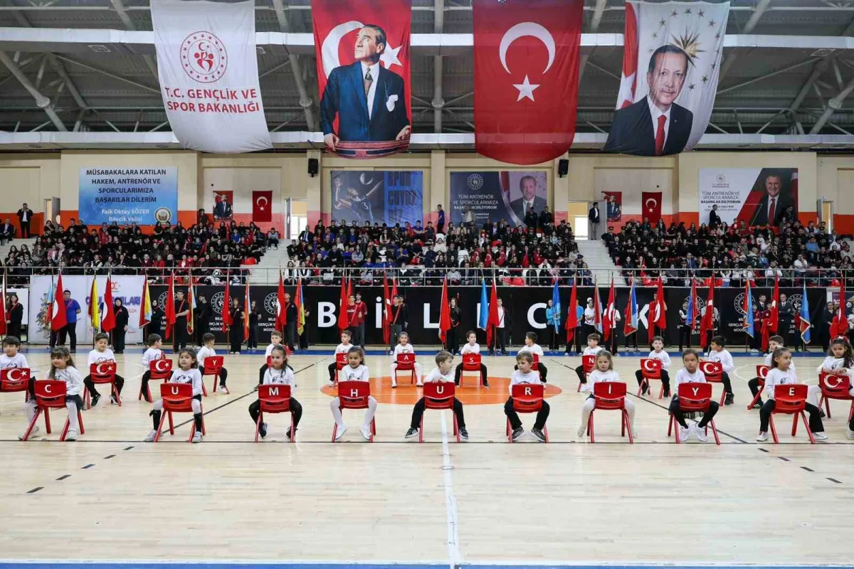 Bilecik'teki Cumhuriyet Bayramı kutlamalarında anaokulu öğrencilerinden özel gösteri 2