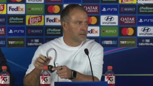 Barcelona Teknik Direktörü Hansi Flick, devre arasında oyuncularına ilk yarıdaki...