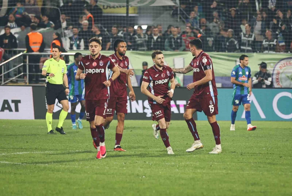 Rize'de 7 gollü derbide Trabzonspor kazandı 3