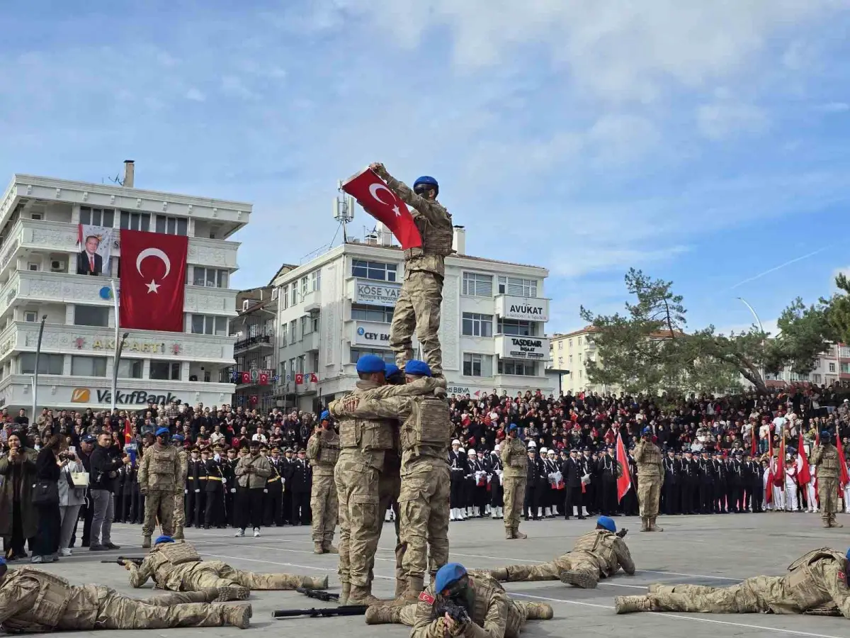 Yozgat'ta Cumhuriyet Bayramı her yaştan vatandaşın katılımıyla kutlandı 5