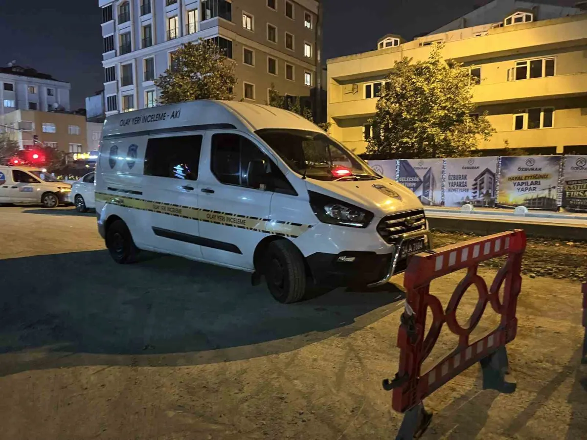 Bayrampaşa'da altyapı çalışmasında boru hattı boşluğuna düşen İSKİ personeli hayatını kaybetti 1