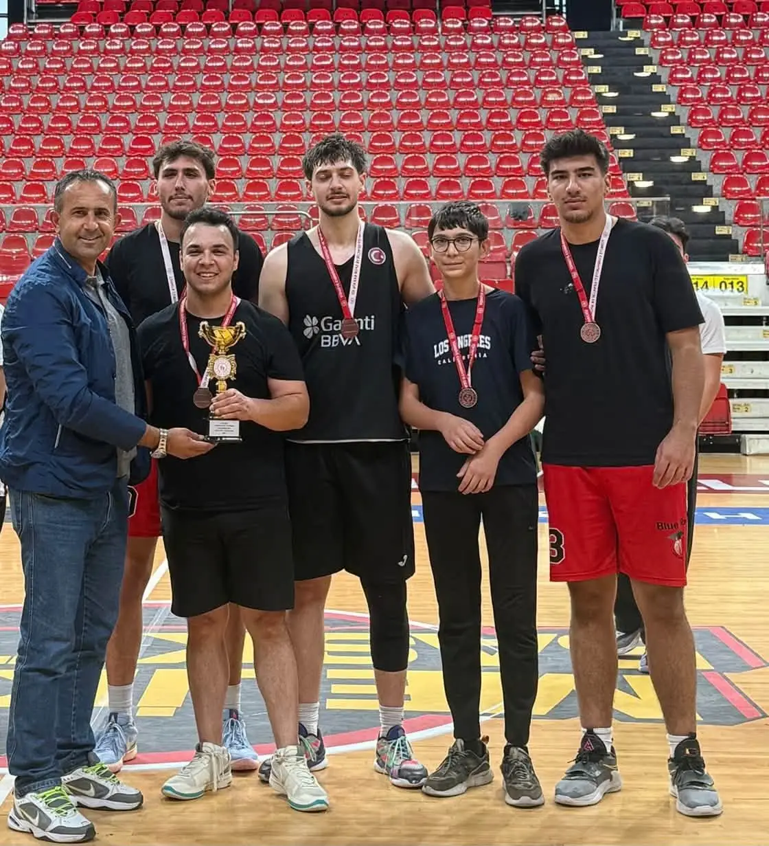 Kayseri'de Cumhuriyet Kupası 3x3 basketbol müsabakaları şampiyonlarını buldu 1